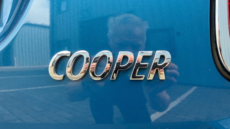 MINI Hatchback 1.5 Cooper Exclusive Premium Plus 5dr Auto Petrol Hatchback